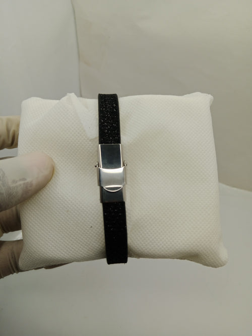 BLACK BRACELET WITH GOOD QUALITY